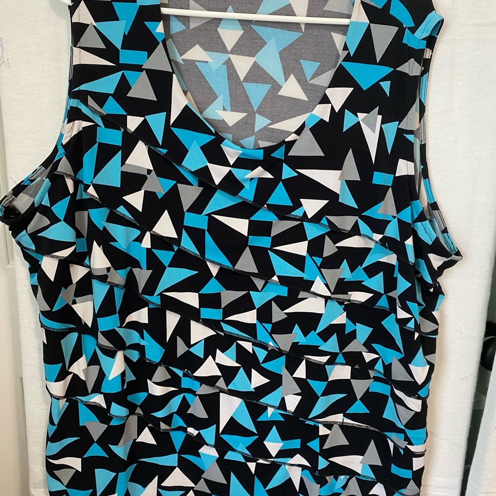 TanJay Black, Blue & White Geometric Ruffle Tank